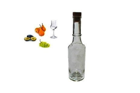 Pálinkás üveg, Matyó motívumú gravírozással, 500 ml, műanyag dugóval