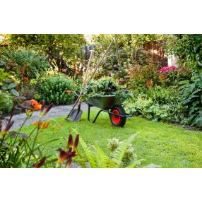 Egyéb háztartási, kertészeti eszközök, kiegészítők